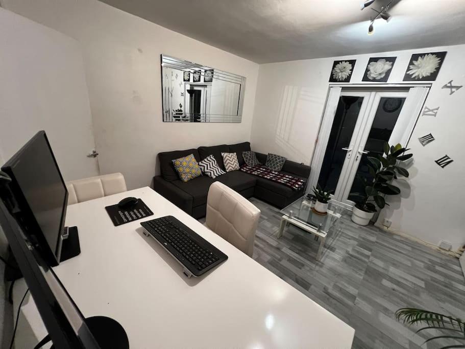 1-Bed Flat With Fast Wi-Fi In Prime Location 15Mins From Central London Eksteriør bilde